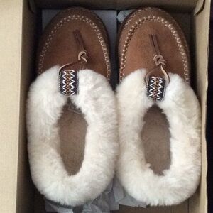 UGG “W TASMAN ALPINE” SIZE 7
